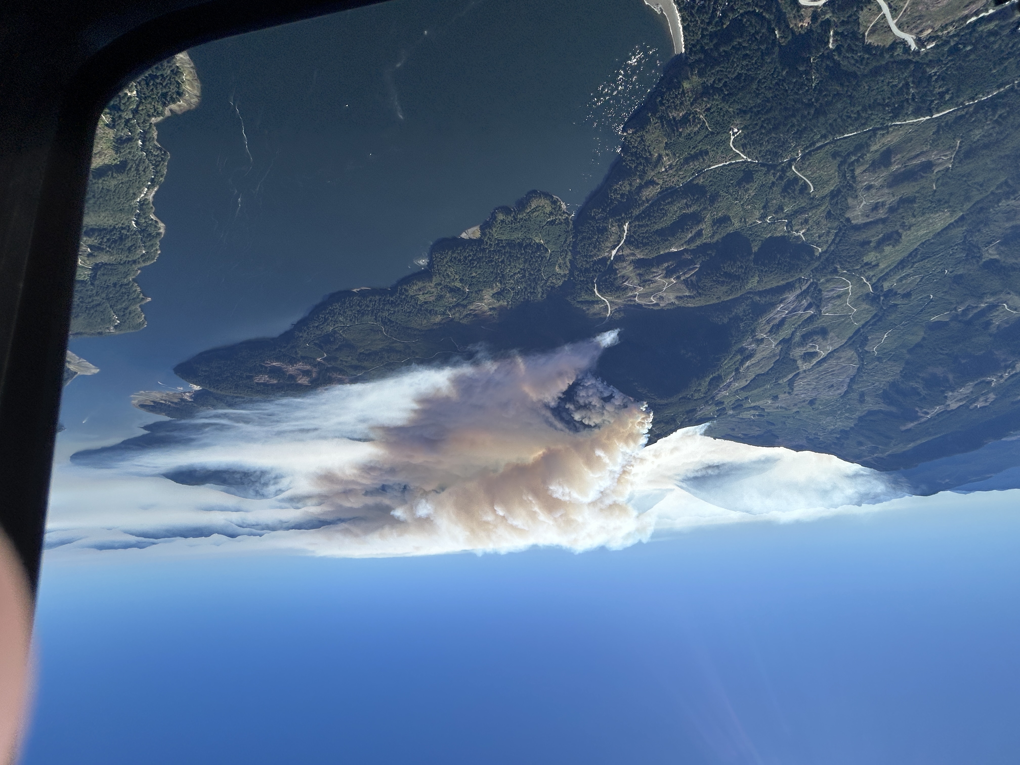 Mount Underwood wildfire V71498 on August 12, 2025 showing significant growth